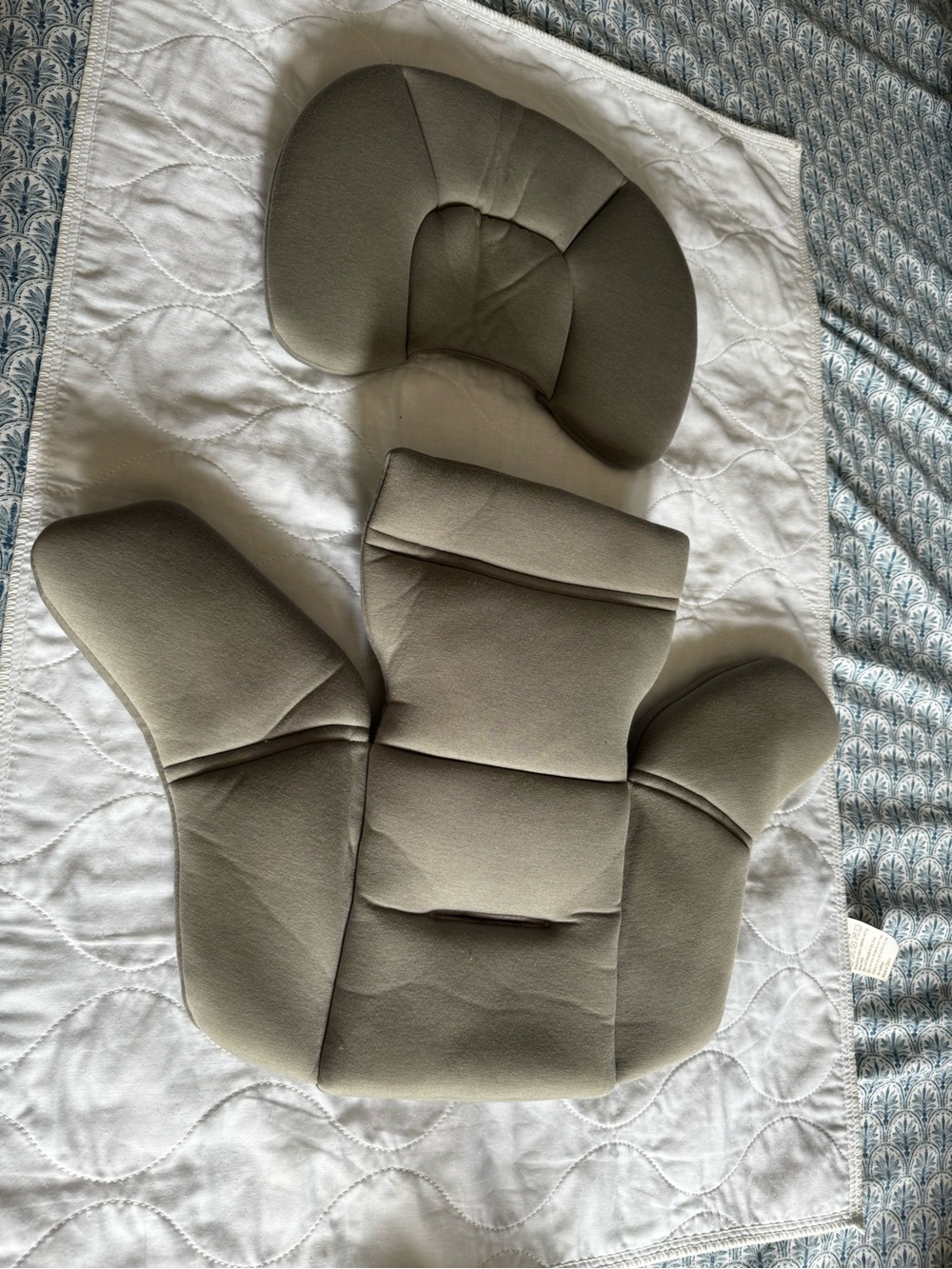 Kids Neutral Gray Stroller/Car Seat Insert